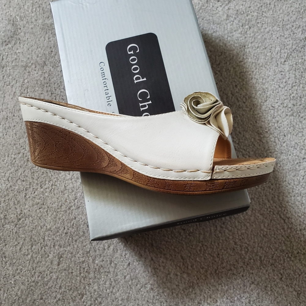 Womens shoes